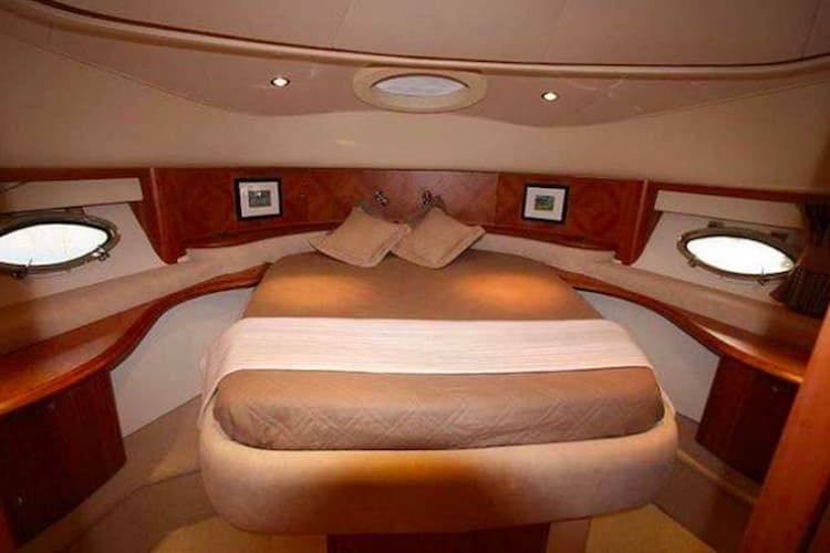 yacht bedroom, island transfer, yacht charter Mykonos Athens, Greece yachts